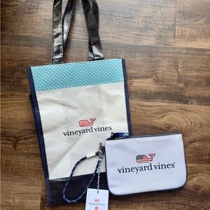 NWT Vineyard Vines for Target Americana Wristlet w/ Vineyard Vines Gift Bag